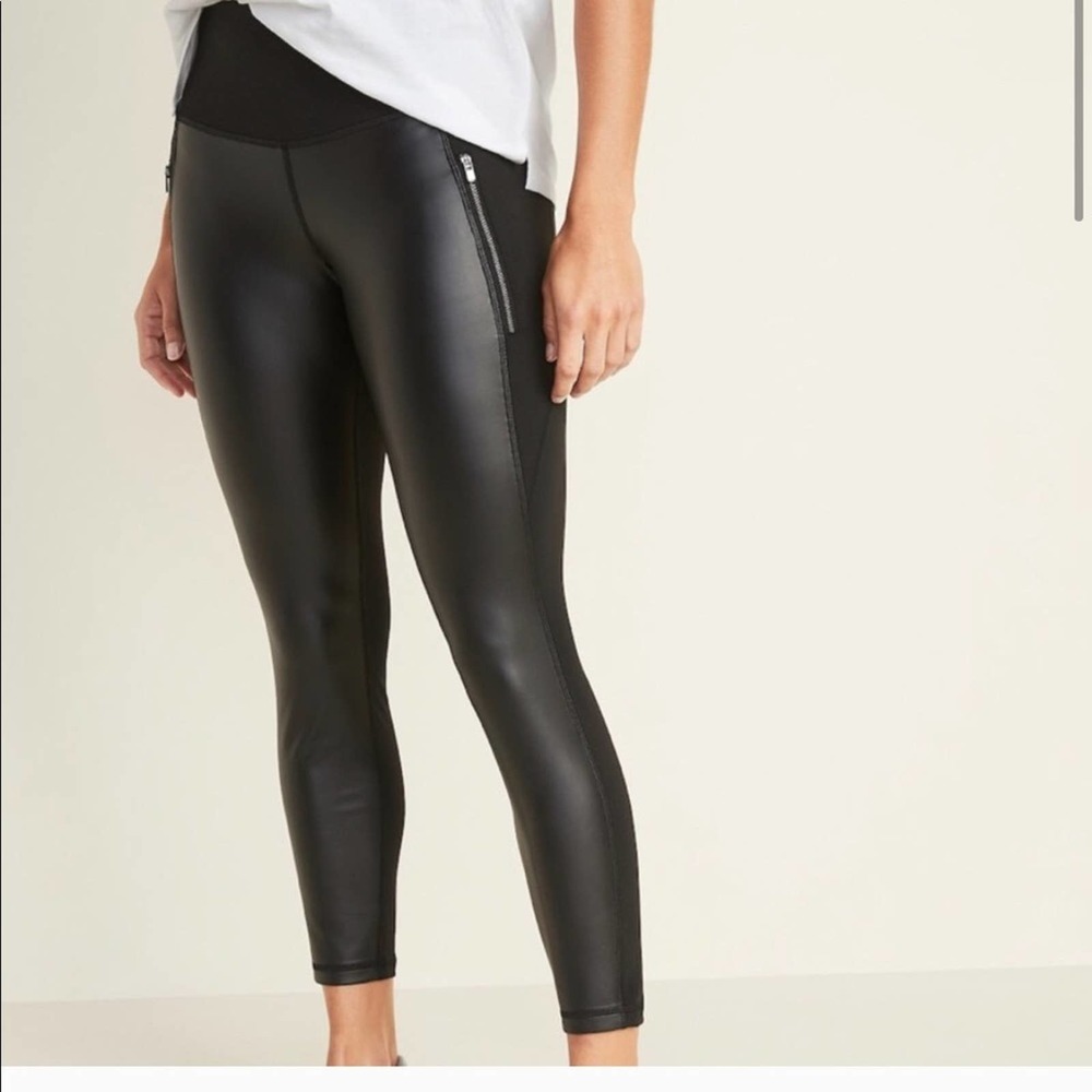 🔥NWT OLD NAVY FAUX LEATHER STREET LEGGINGS 🔥